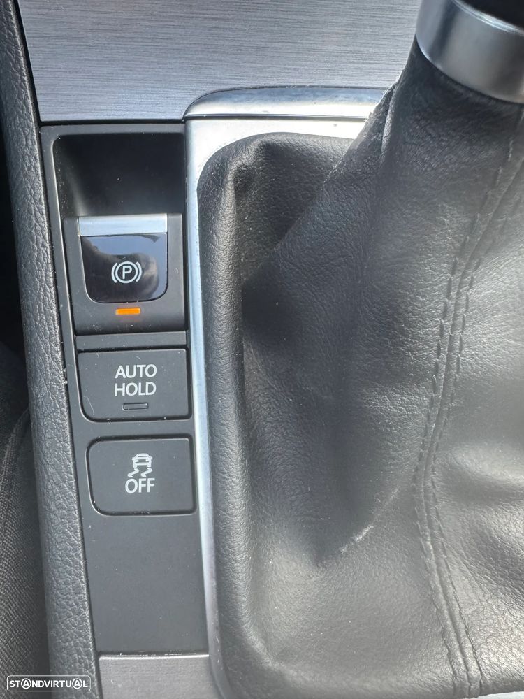 VW Passat Variant 1.6 TDI BlueMotion Comfortline - 10