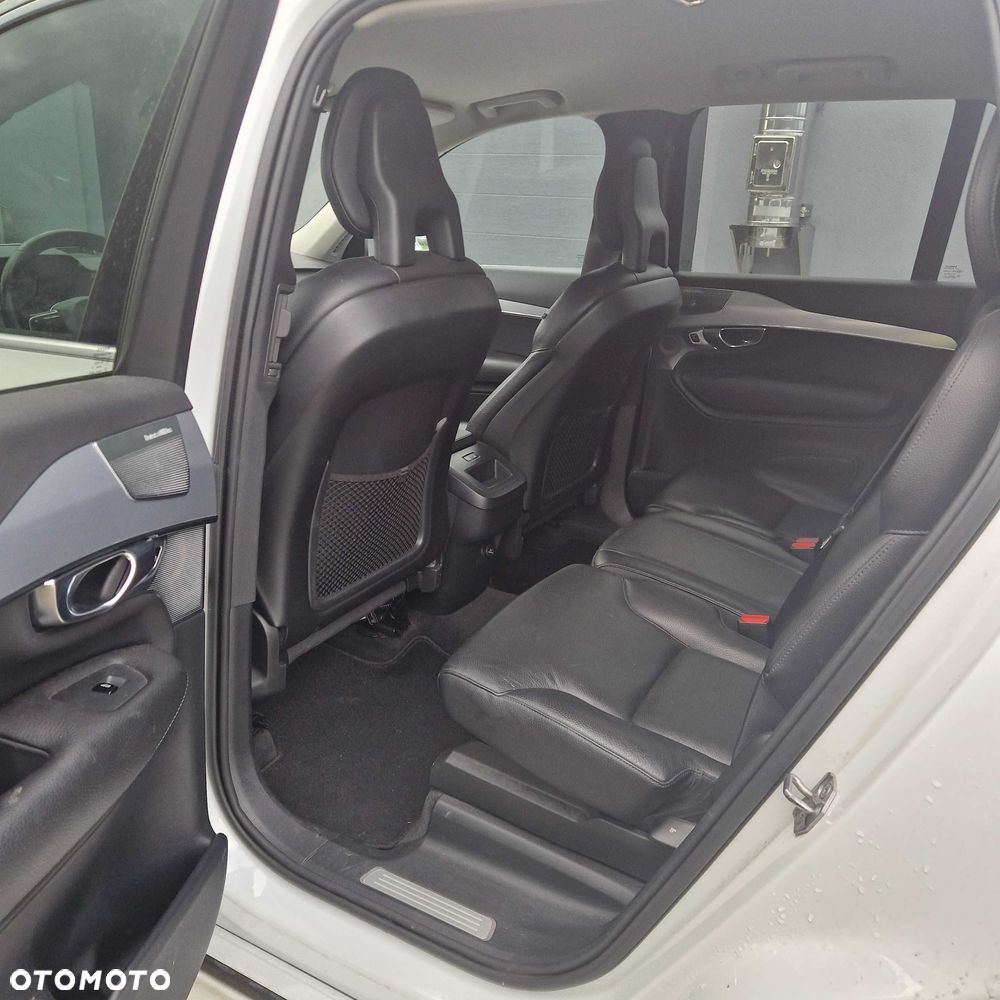 Volvo XC 90 - 6