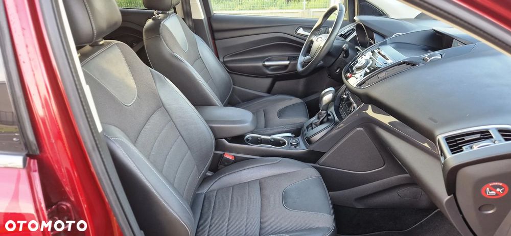 Ford Kuga 2.0 TDCi 4x4 Titanium - 6