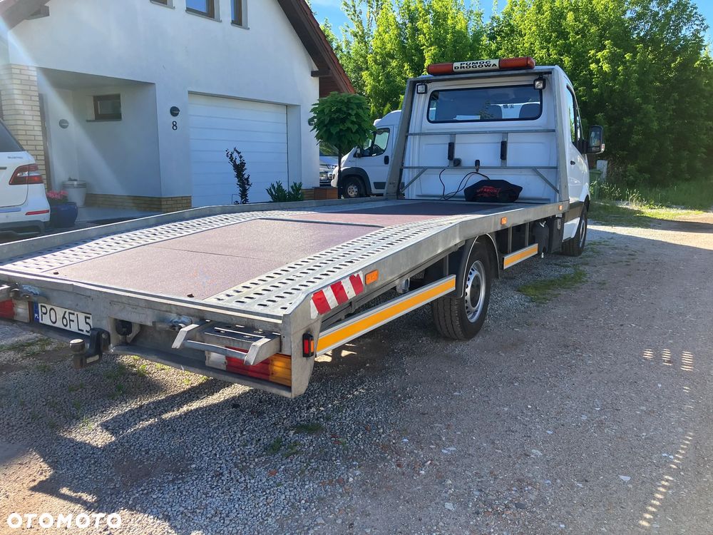 Mercedes-Benz Sprinter - 5