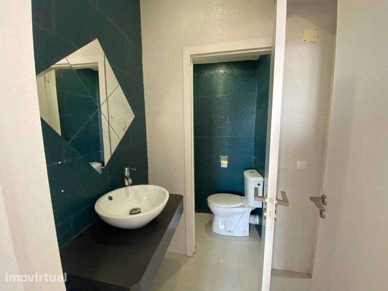 Espaço comercial no Dafundo - Grande imagem: 5/7