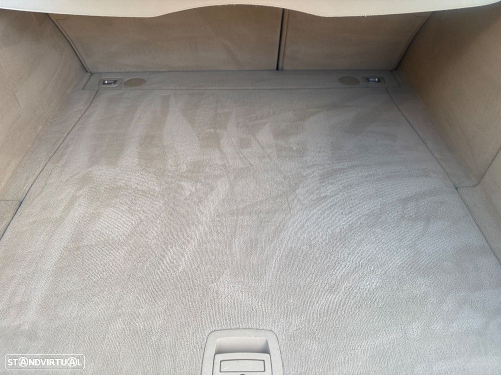 BMW 520 dA Touring - 29