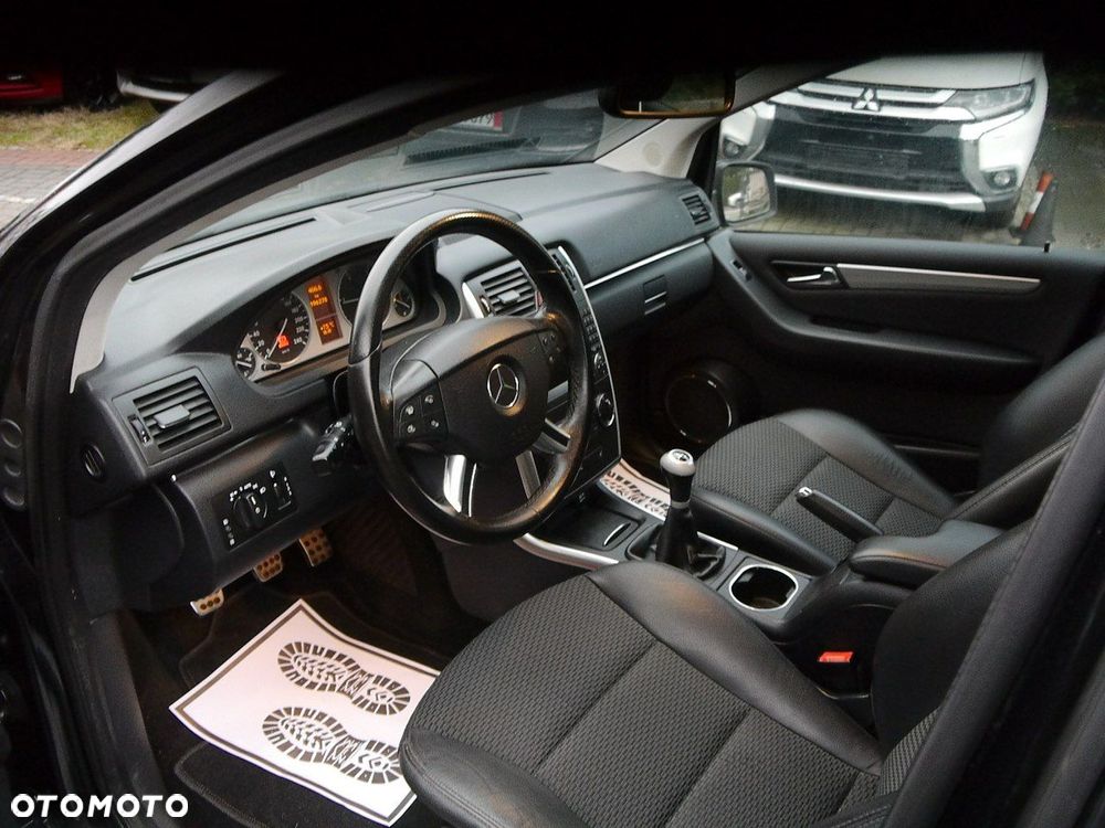 Mercedes-Benz Klasa B - 23