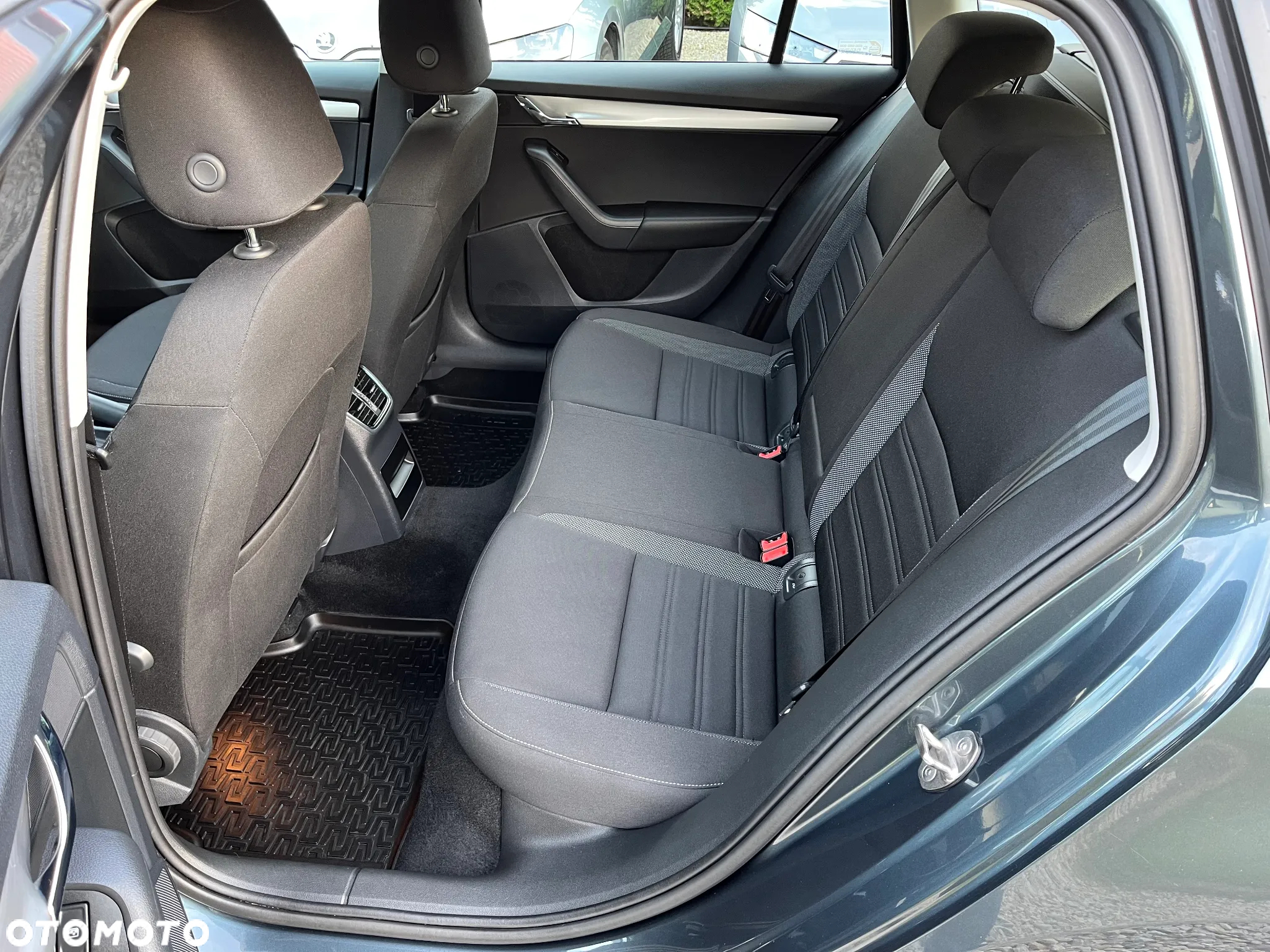 Skoda Octavia 1.6 TDI SCR Ambition - 6