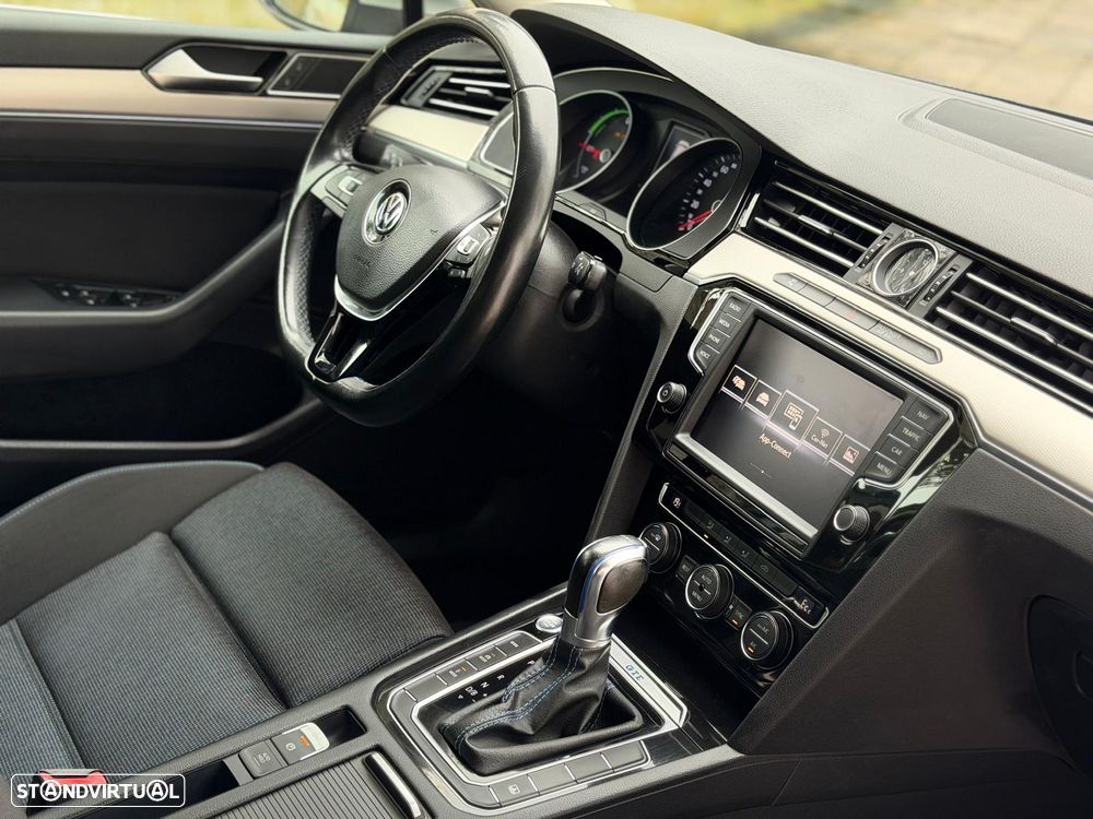 VW Passat 1.4 TSI GTE Plug-in - 51