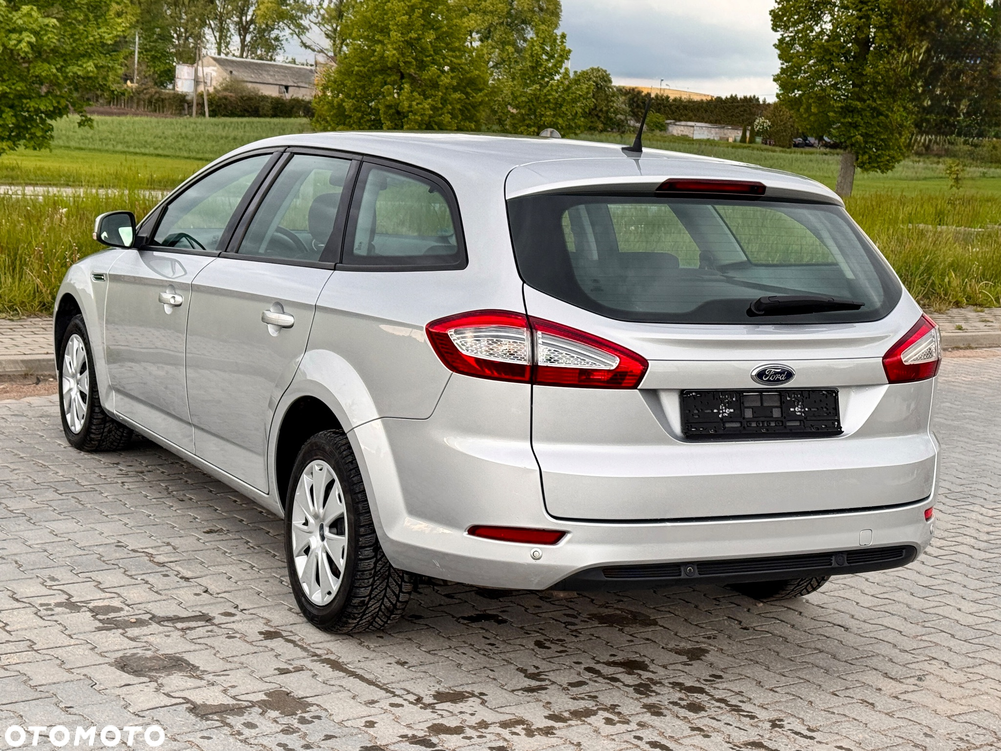 Ford Mondeo 2.0 TDCi Ambiente PowerShift - 3