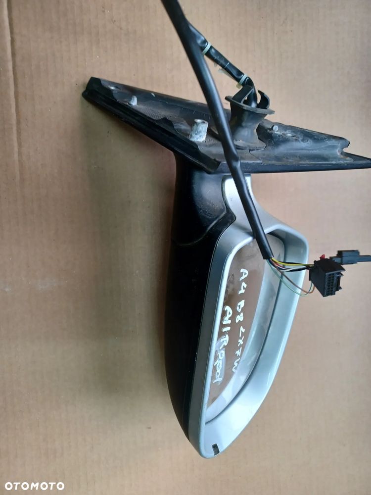 LUSTERKO PRAWE A4 B8 ALLROAD 6+2 LX7W - 4