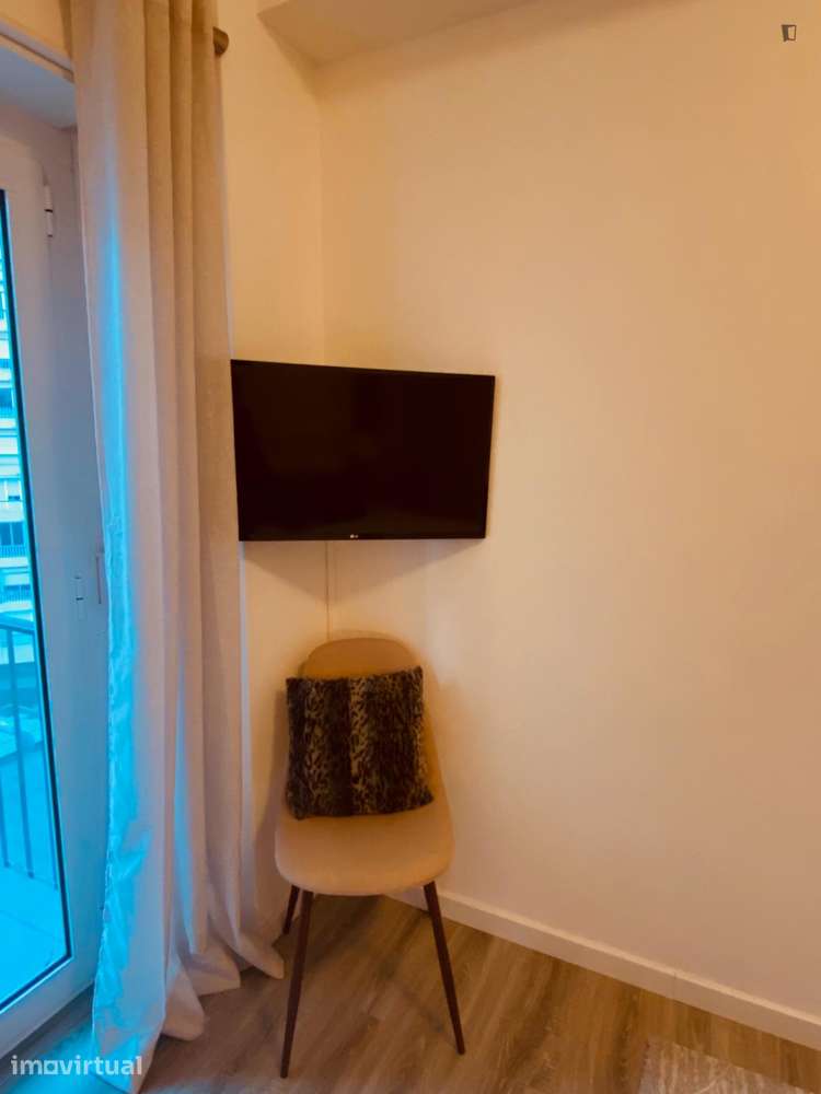 Apartamento com 2 quartos - localizado em Benfica Lisbon - Grande imagem: 2/33