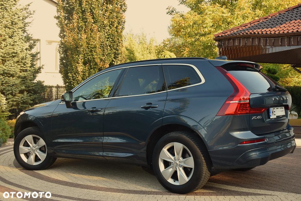 Volvo XC 60 B4 B Momentum Pro - 16