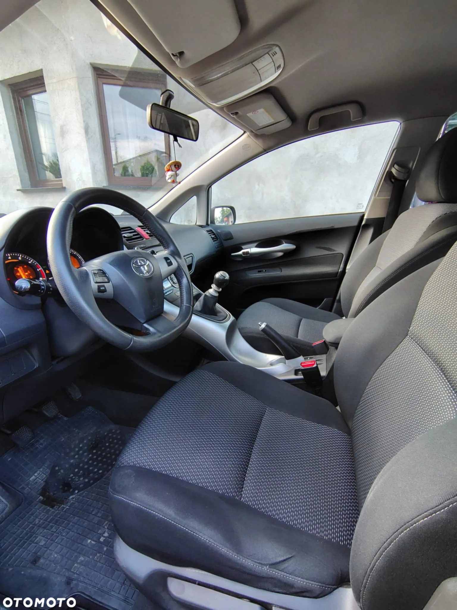 Toyota Auris 1.6 Premium - 15