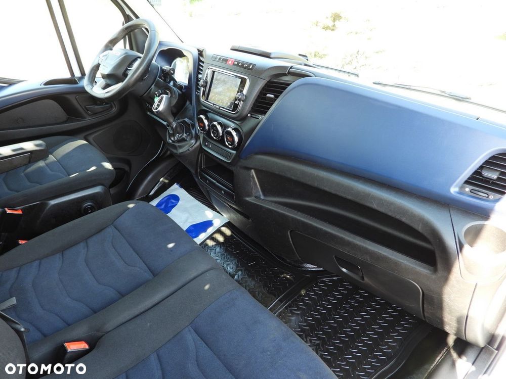 Iveco DAILY 35S16 SKRZYNIA 8 PALET TEMPOMAT LEDY AUTOMAT HI-MATIC KLIMATYZACJA  160KM - 40