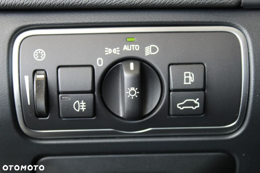 Volvo S60 T3 Drive-E Kinetic - 23