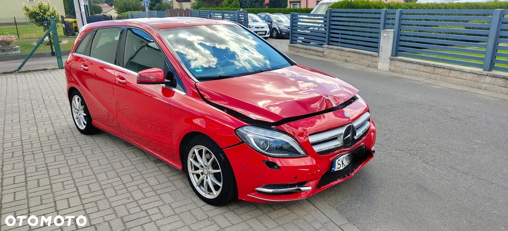 Mercedes-Benz Klasa B 180 Edition - 3
