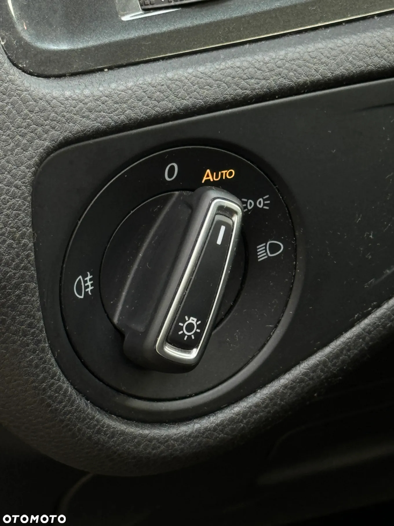 Volkswagen Golf - 9