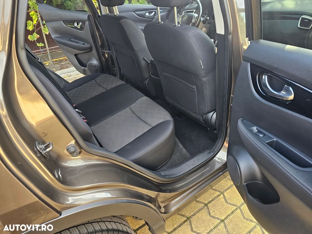 Nissan Qashqai 1.5 DCI N-Connecta - 6