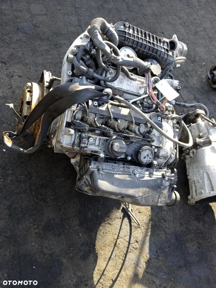 SILNIK 2.2 CDI MERCEDES W 203  kod 611 962 - 2