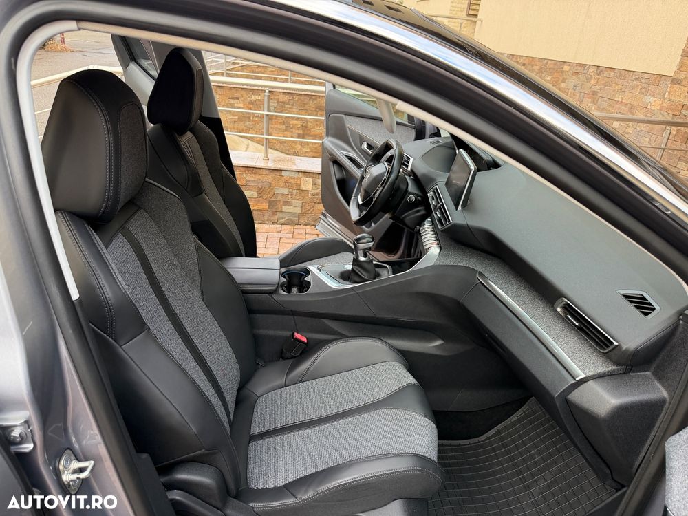 Peugeot 3008 PureTech 130 Stop & Start GPF Active Business-Paket - 12