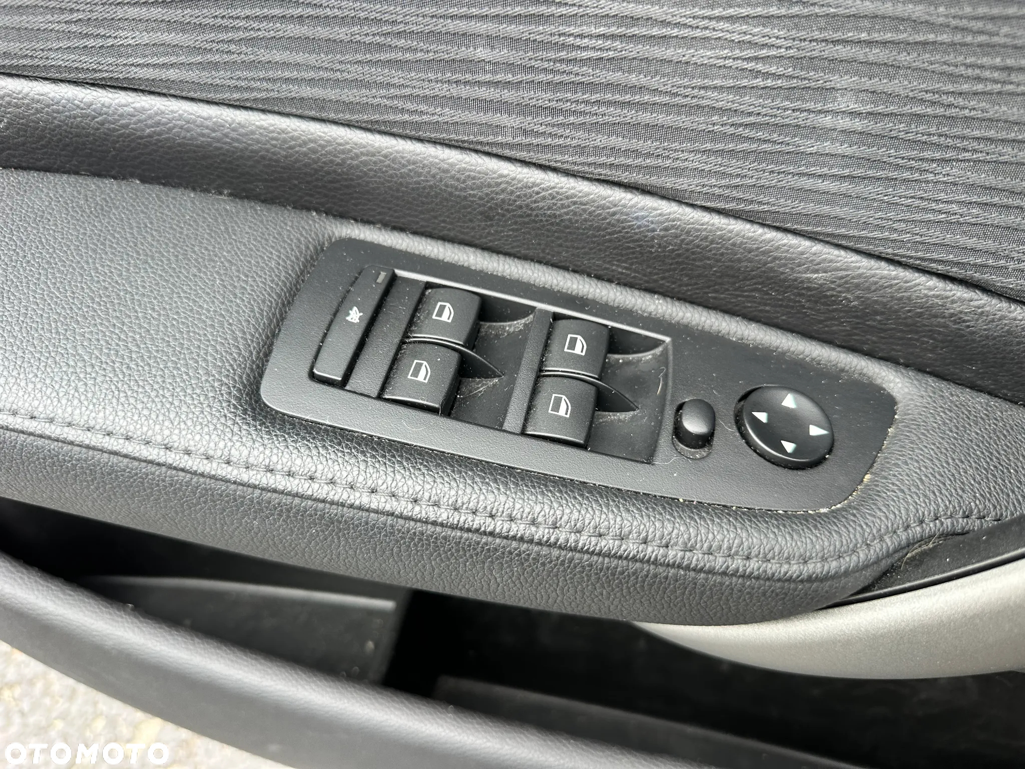 BMW Seria 1 116i - 8