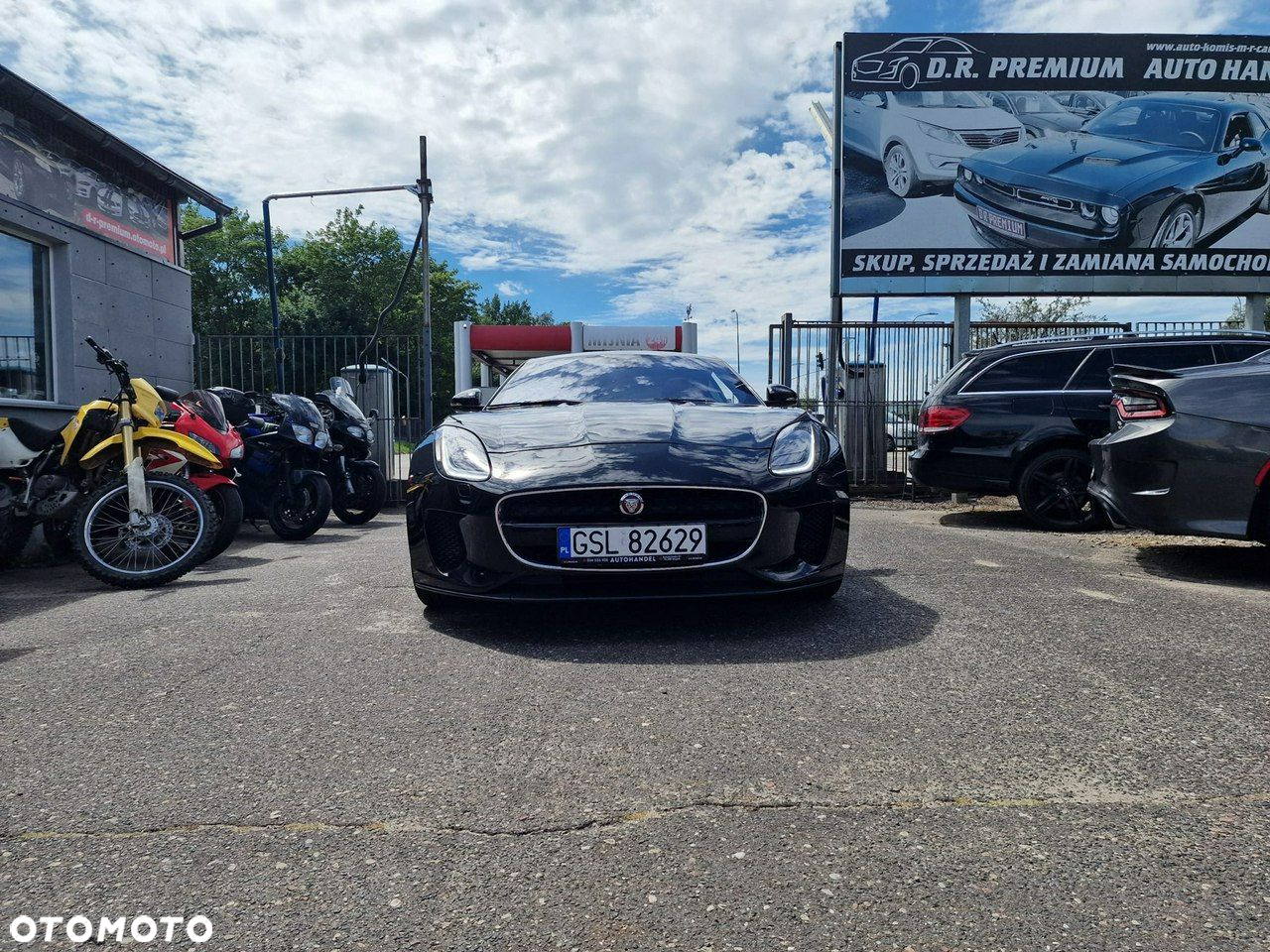Jaguar F-Type 2.0 Turbo Chequered Flag - 2
