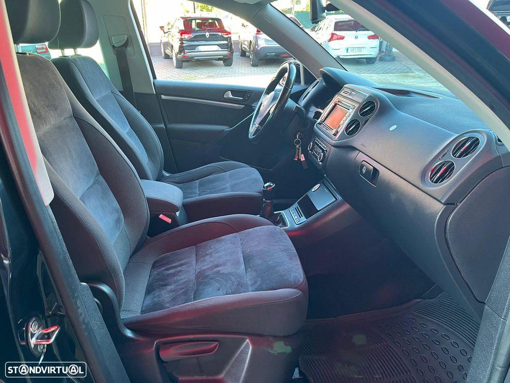 VW Tiguan 2.0 TDI Trend BlueMotion - 12