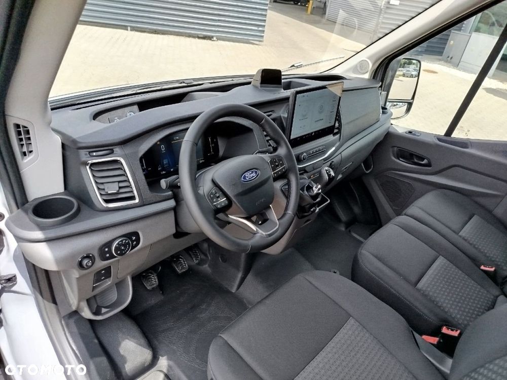 Ford Transit - 11
