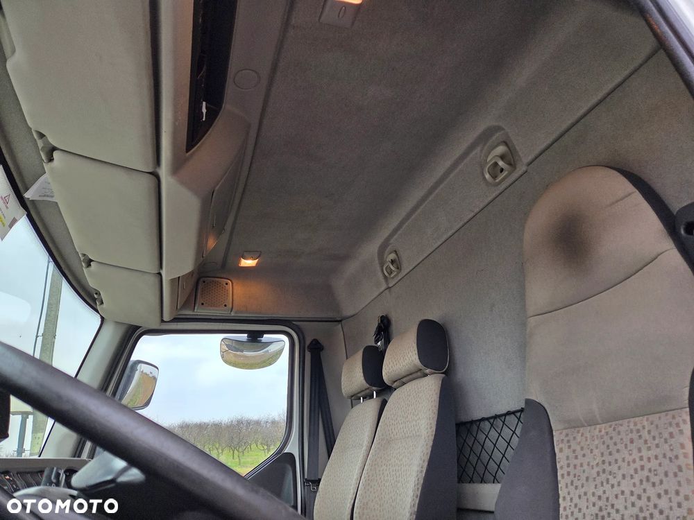 Renault Midlum 220 Atego Scania - 12