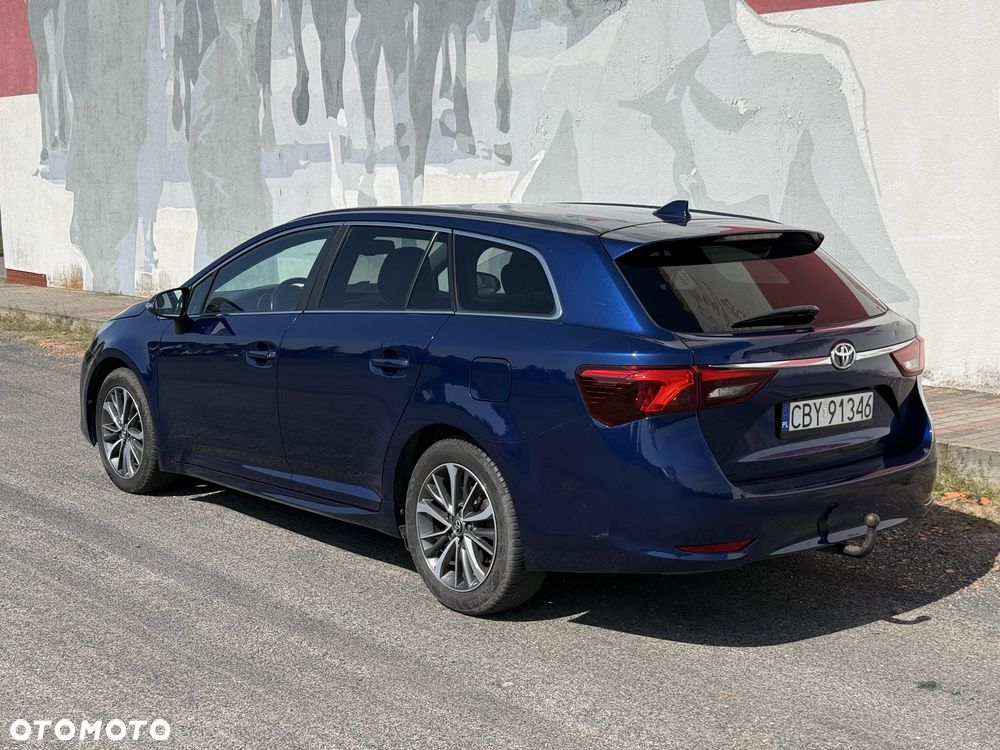 Toyota Avensis - 6