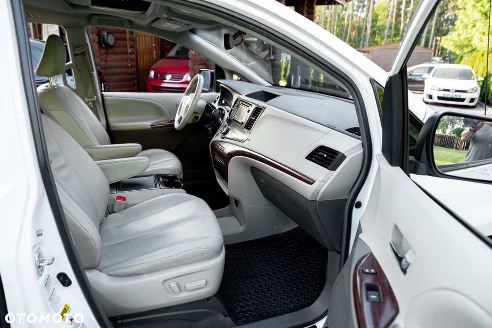 Toyota Sienna 3.5 V6 Limited AWD - 23