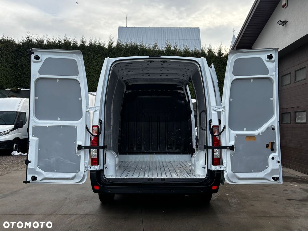 Renault Master Blaszak - 6