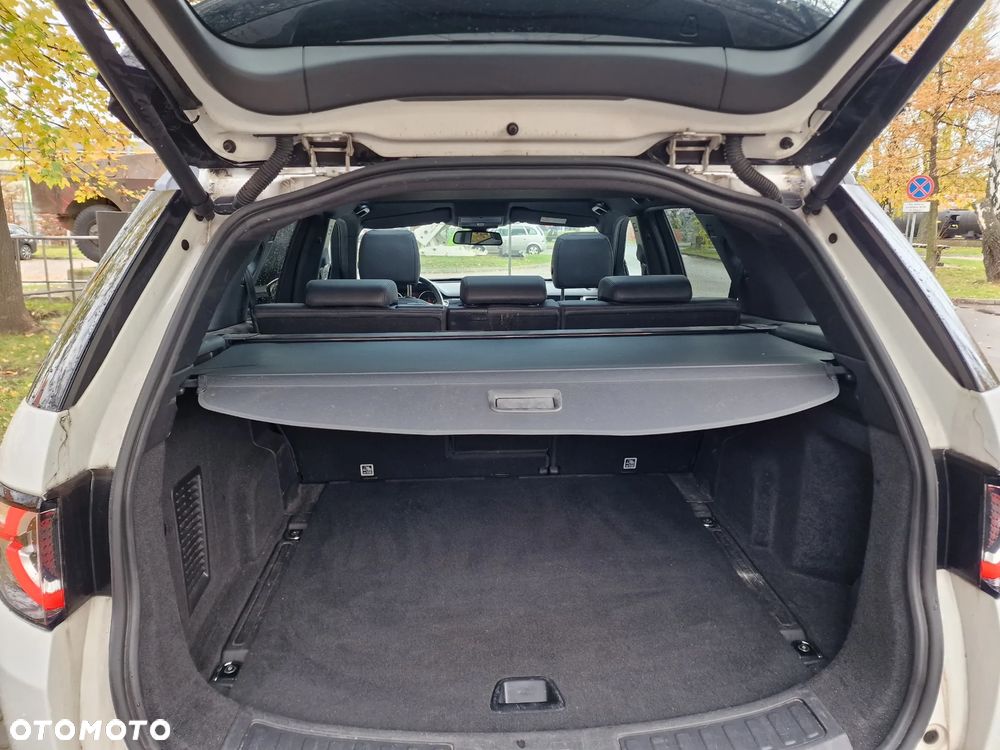 Land Rover Discovery Sport 2.0 D180 R-Dynamic HSE - 16