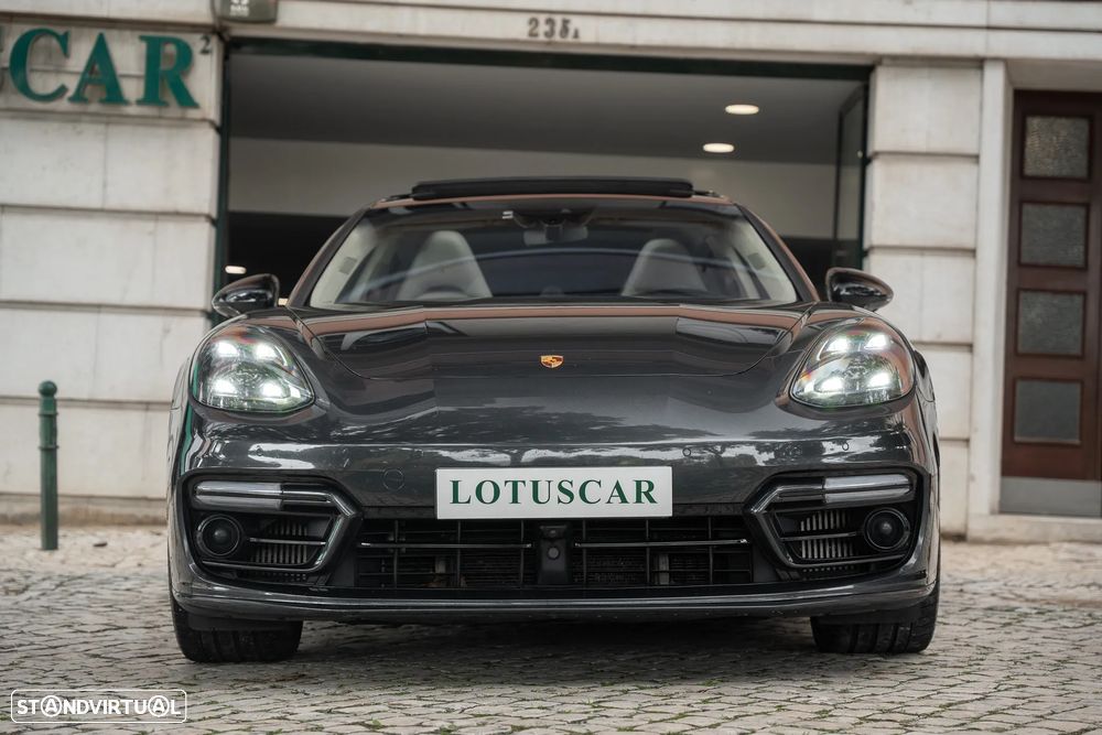 Porsche Panamera Sport Turismo Turbo S E-Hybrid - 2