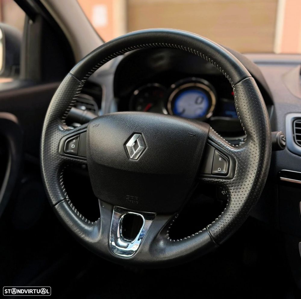 Renault Fluence 1.5 dCi Exclusive EDC - 10
