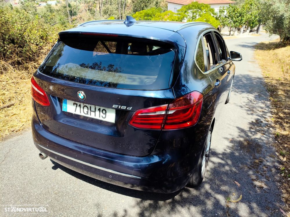 BMW 218 Active Tourer d Line Luxury - 9