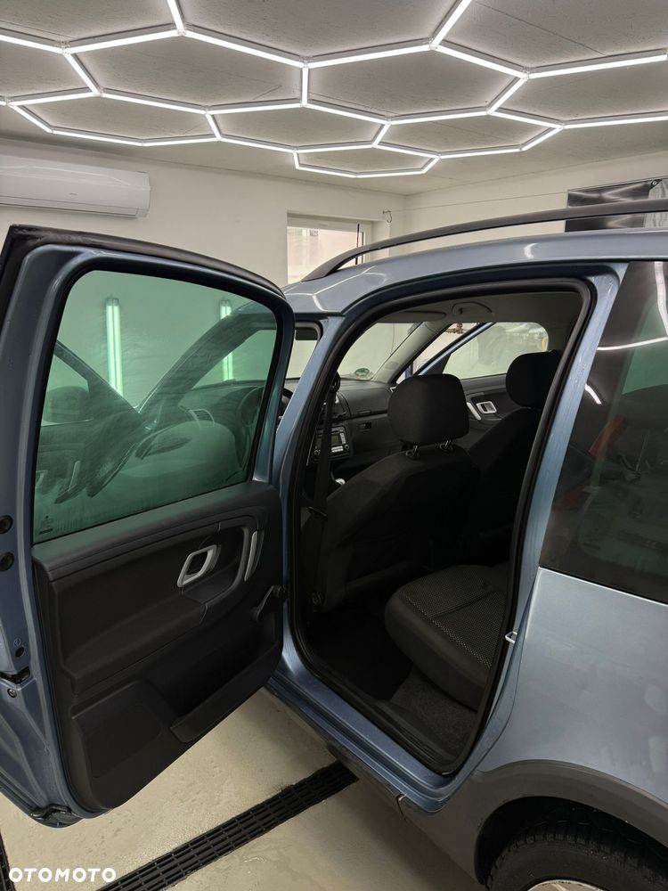 Skoda Roomster 1.4 16V Scout PLUS EDITION - 18