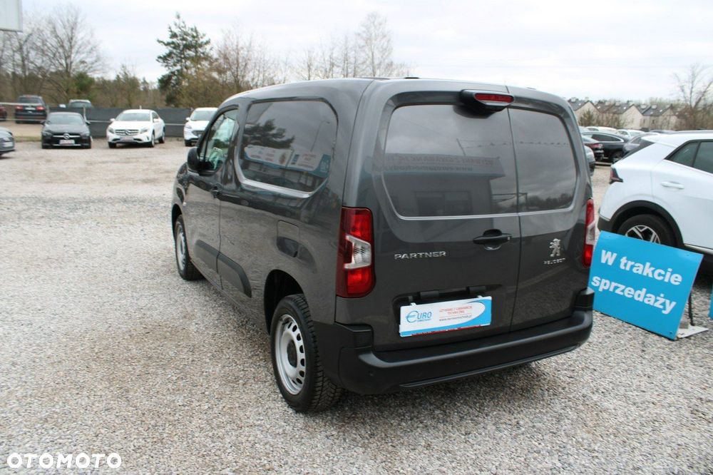Peugeot Partner - 8
