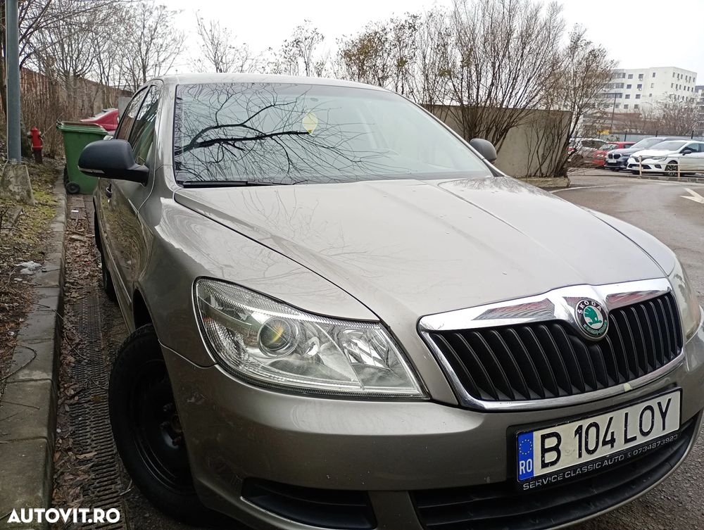 Skoda Octavia 1.6 MPI Ambiente - 6