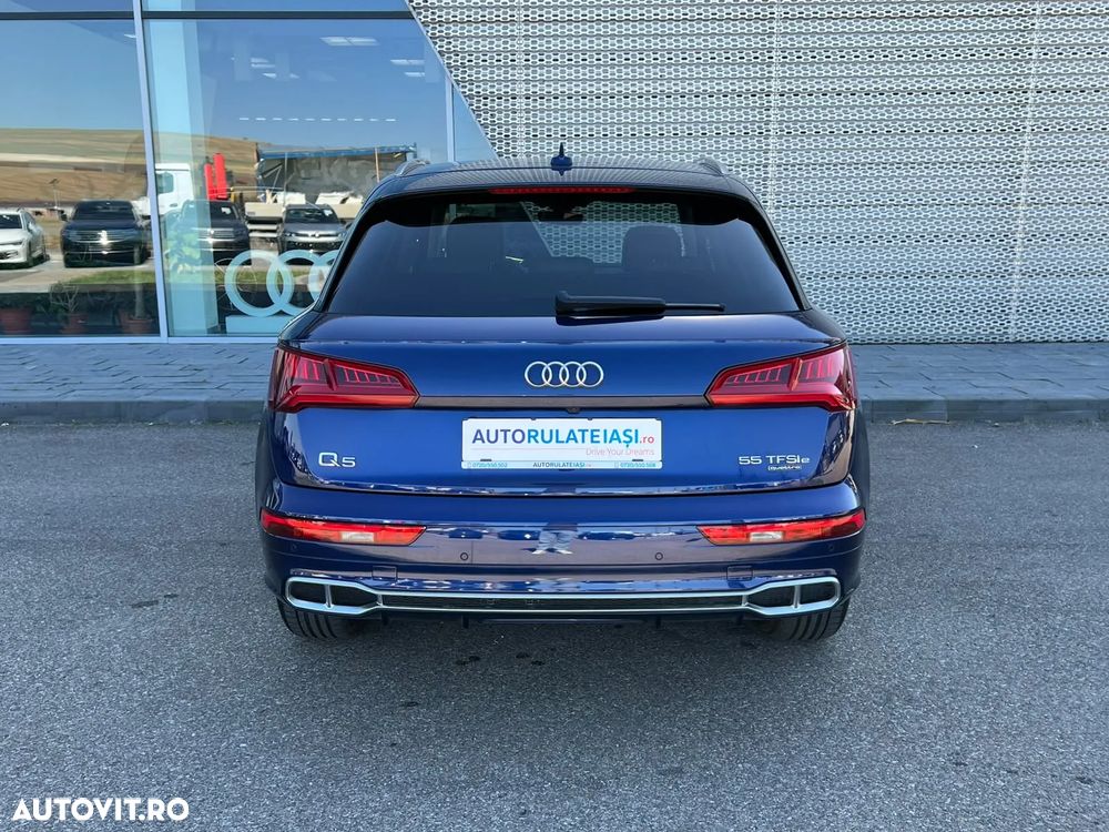 Audi Q5 55 TFSIe quattro S tronic S line - 4