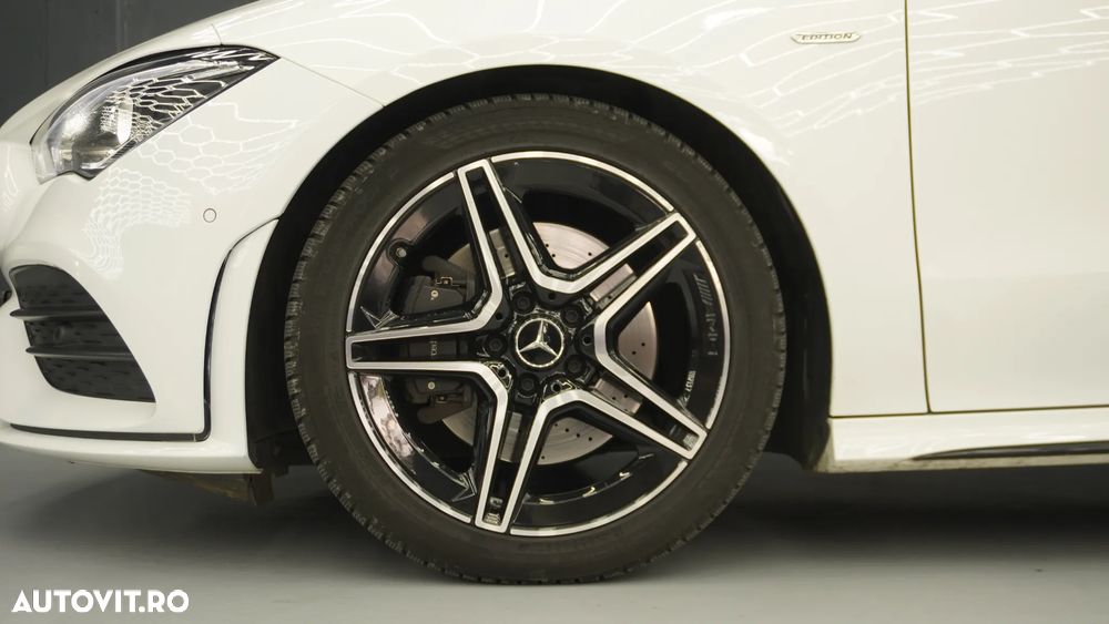 Mercedes-Benz CLA 200 7G-DCT AMG Line - 6