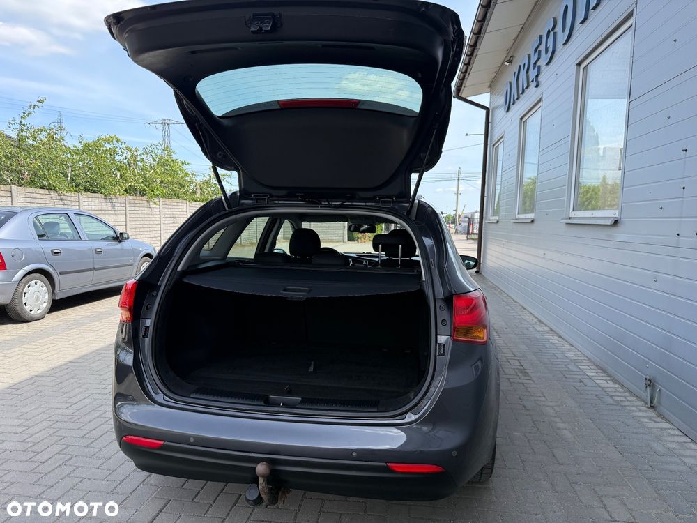 Kia Ceed - 26