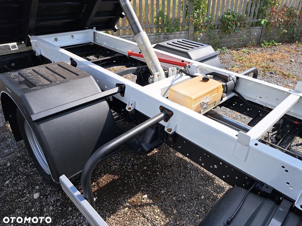 Nissan Cabstar 35.14 NT 400 Wywrotka - 9