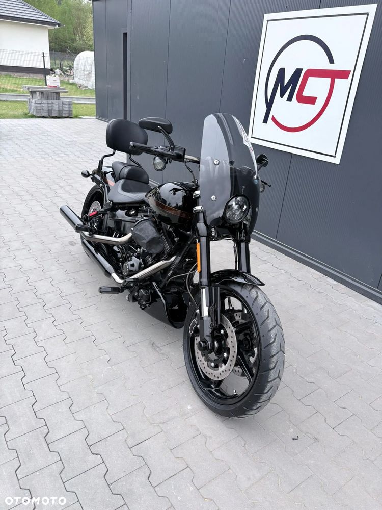 Harley-Davidson Softail Breakout - 3