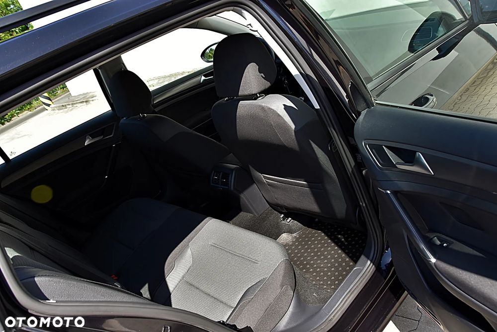 Volkswagen Golf 1.4 TSI BMT Comfortline - 23