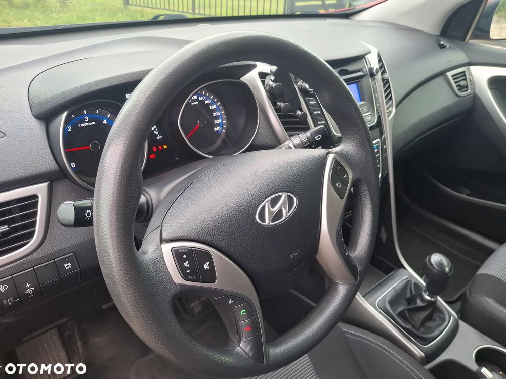Hyundai i30 1.4 CRDi Advantage - 10
