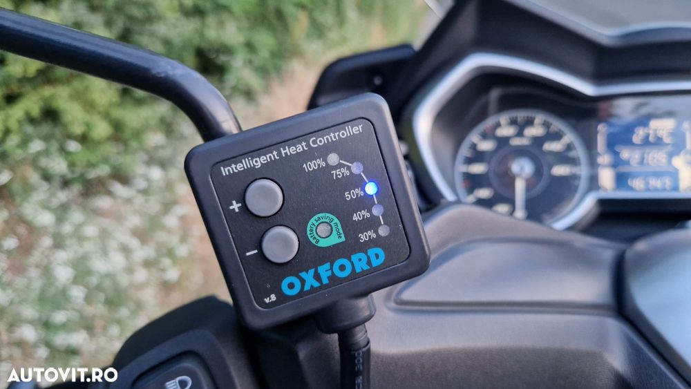 Yamaha XMAX 300 - 3