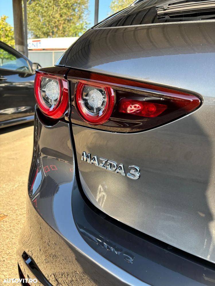 Mazda 3 e-Skyactiv G140 AT MHEV Homura - 8