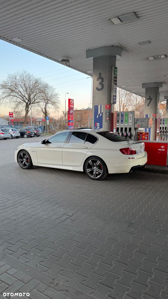 BMW Seria 5 528i xDrive - 2