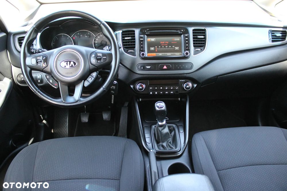 Kia Carens 1.7 CRDi 115 Dream Team Edition - 26