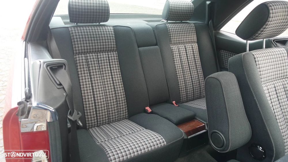 Mercedes-Benz E 200 - 34