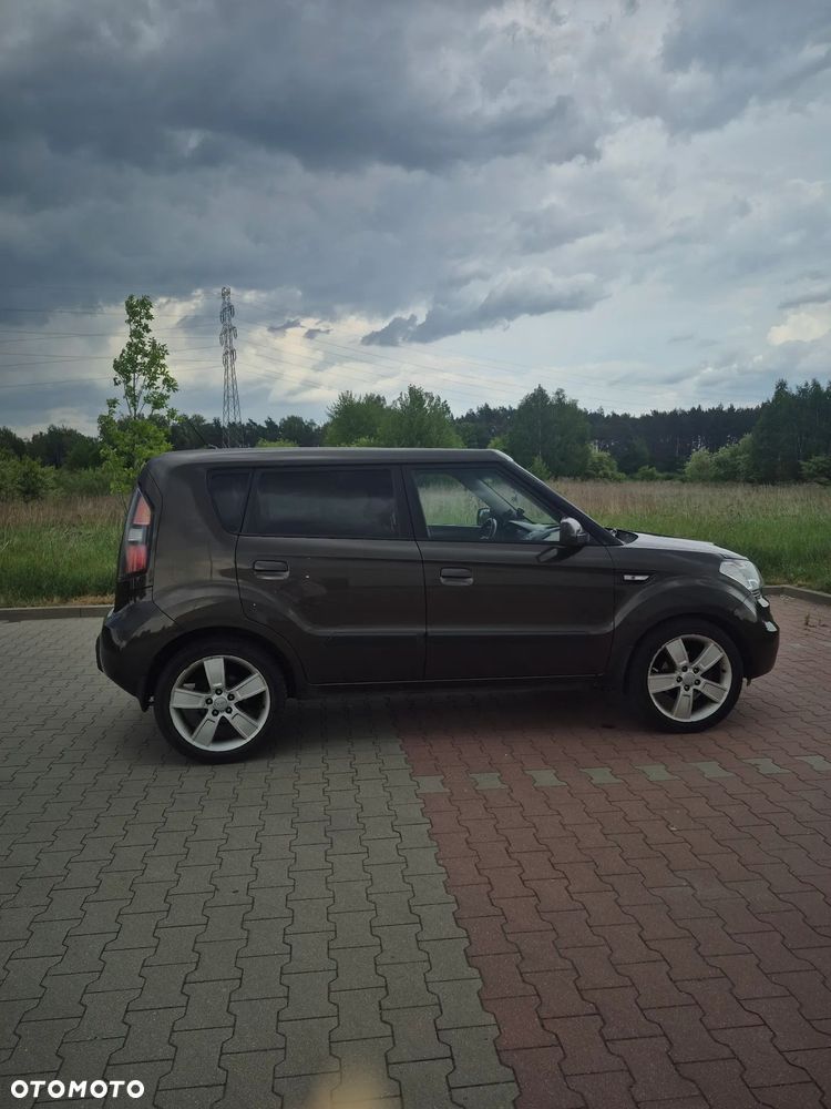 Kia Soul 1.6 CRDI M - 2