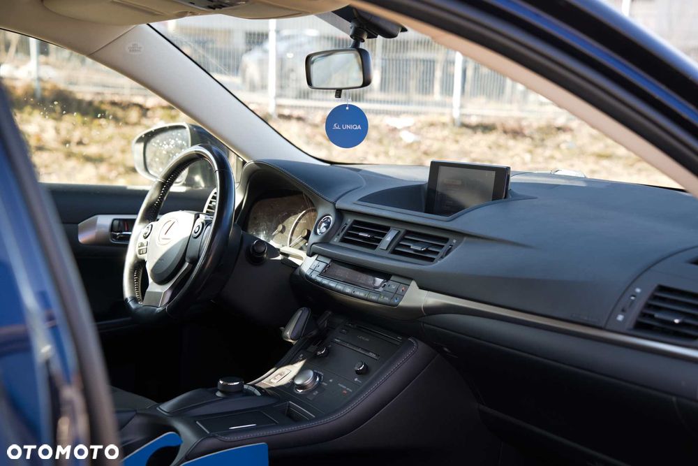 Lexus CT 200h Elegance EU6 - 30